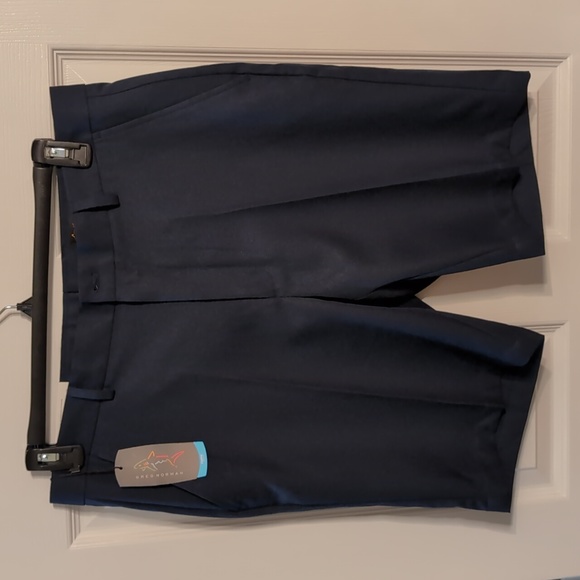 Greg Norman golf shorts - Picture 1 of 3